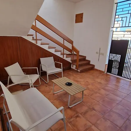 Casa Corte Fiorita 펜션 산비토로카포