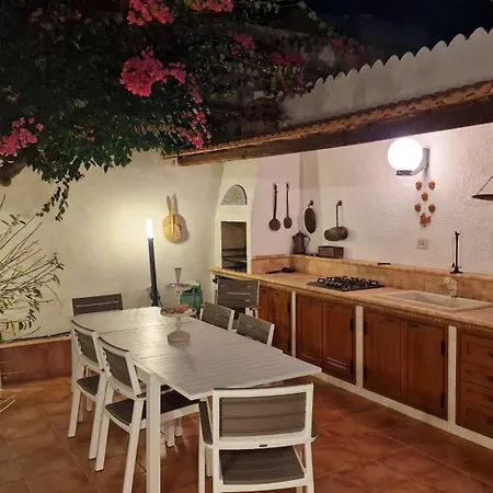 Casa Corte Fiorita * サン・ヴィート・ロ・カーポ